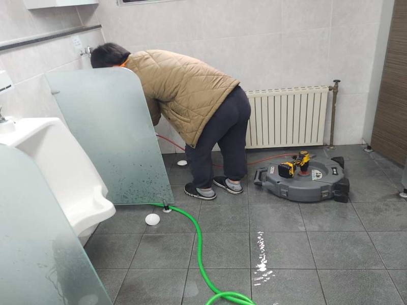 기흥 소변기막힘 작업사례 2